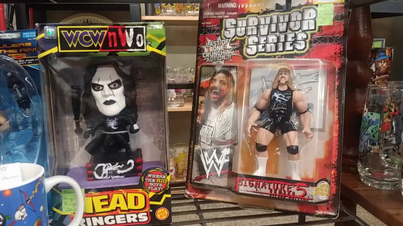 VISITING AN ACTION FIGURE STORE IN AN ANTIQUE MALL! YouTube