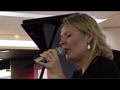 Showcase  Katrine Madsen  Wide open sky  13  Fnac ChampsElyses