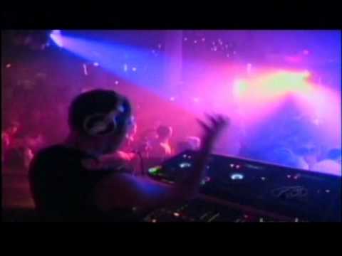 2 Dan D Noy Live At Pacha Ibiza Everybody's Free K...