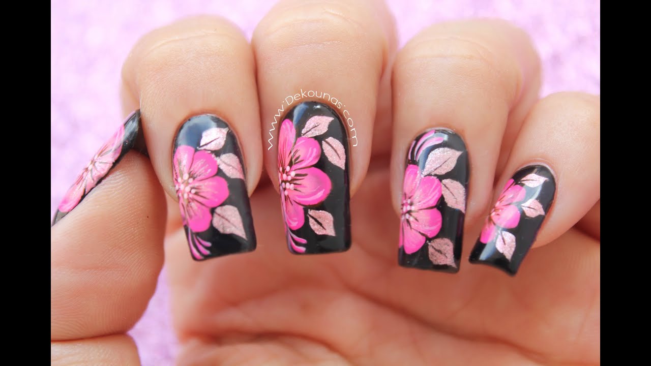 Decoración de uñas flores fucsias sobre negro - fuchsia flowers nail art -  thptnganamst.edu.vn