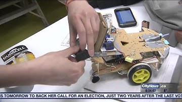 Video: Ryerson University students disarm fake bomb as part of final exam
