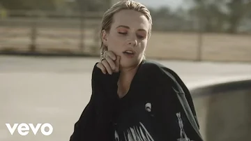 MØ - Blur (Official Video) ft. Foster The People