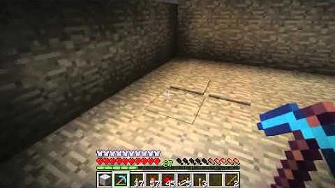 Minecraft - Secret 2x2 door with BUD switch lock.!