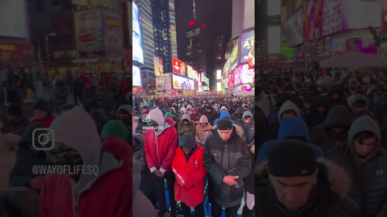 Tarawih, NY Times Square #ramadan
