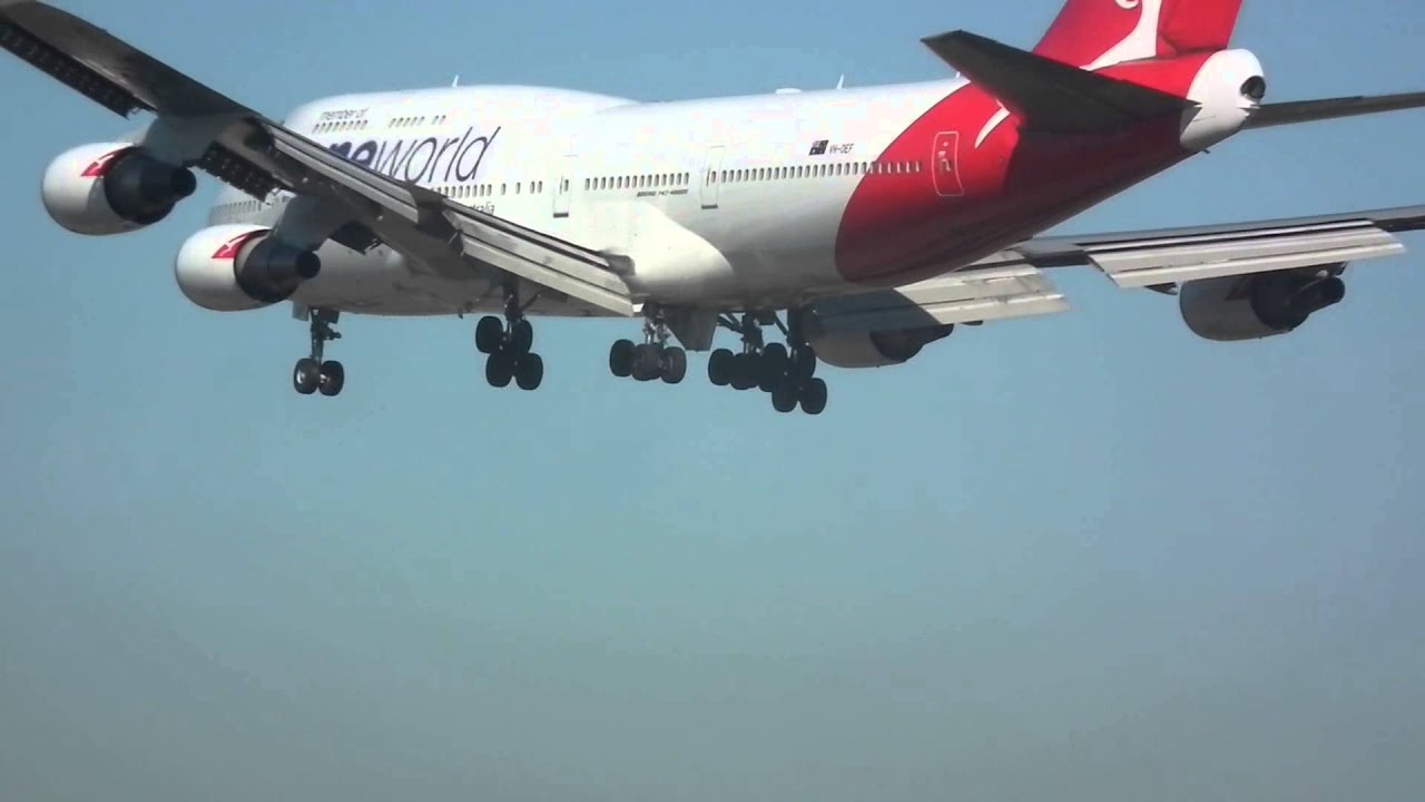 Oneworld (Qantas) Boeing 747-438/ER VH-OEF  QFA27 Came From YSSY