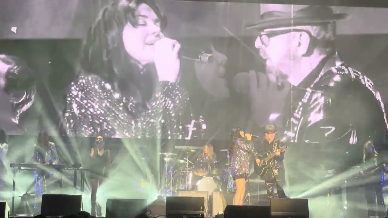 Eurythmics Songbook Featuring Dave Stewart mit „The Miracle of Love“ Berlin 27.11.23