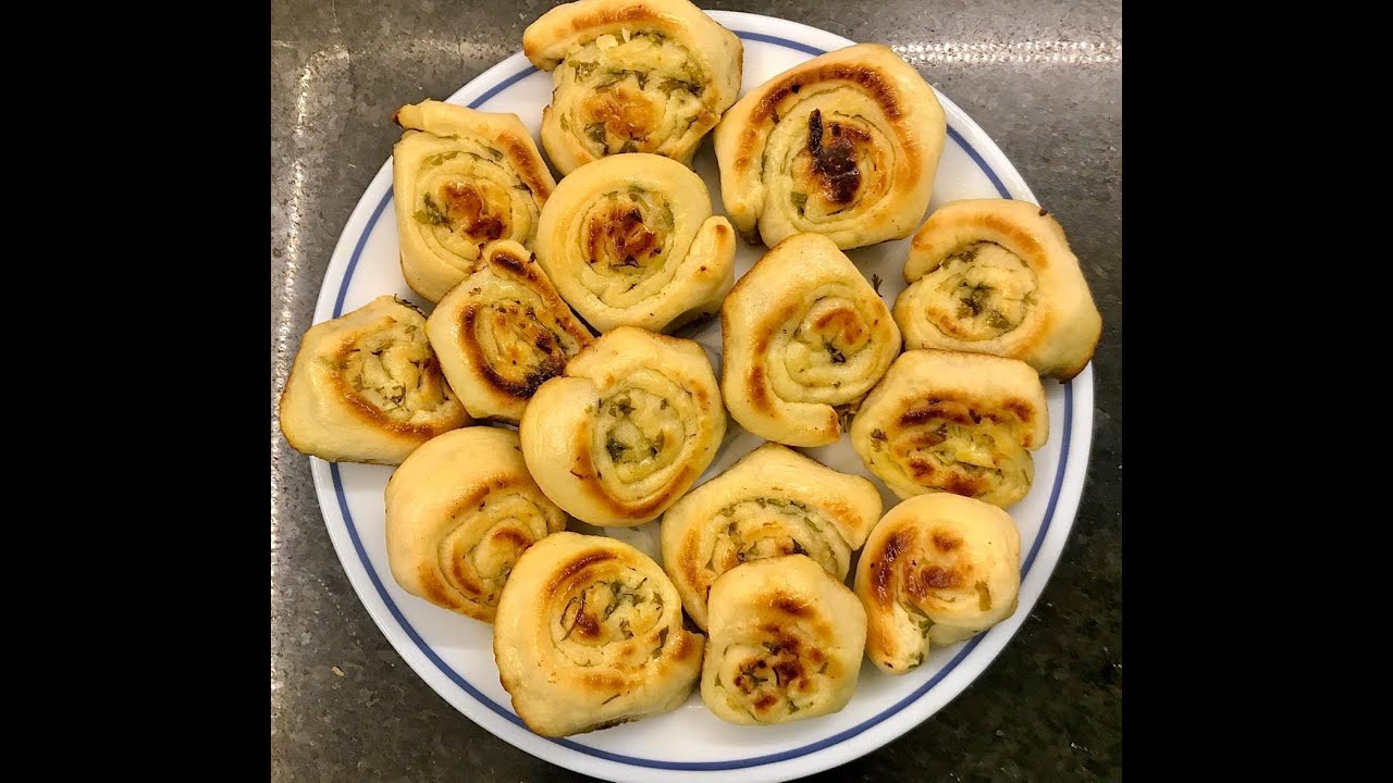 Garlic Bread Rolls In Pan No Oven Garlic Bread Rolls Recipe Snacks
