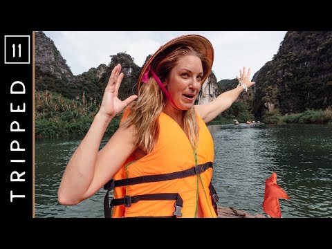 SAFETY FIRST! Row boat CAVE TOUR in Tam Coc Vietnam