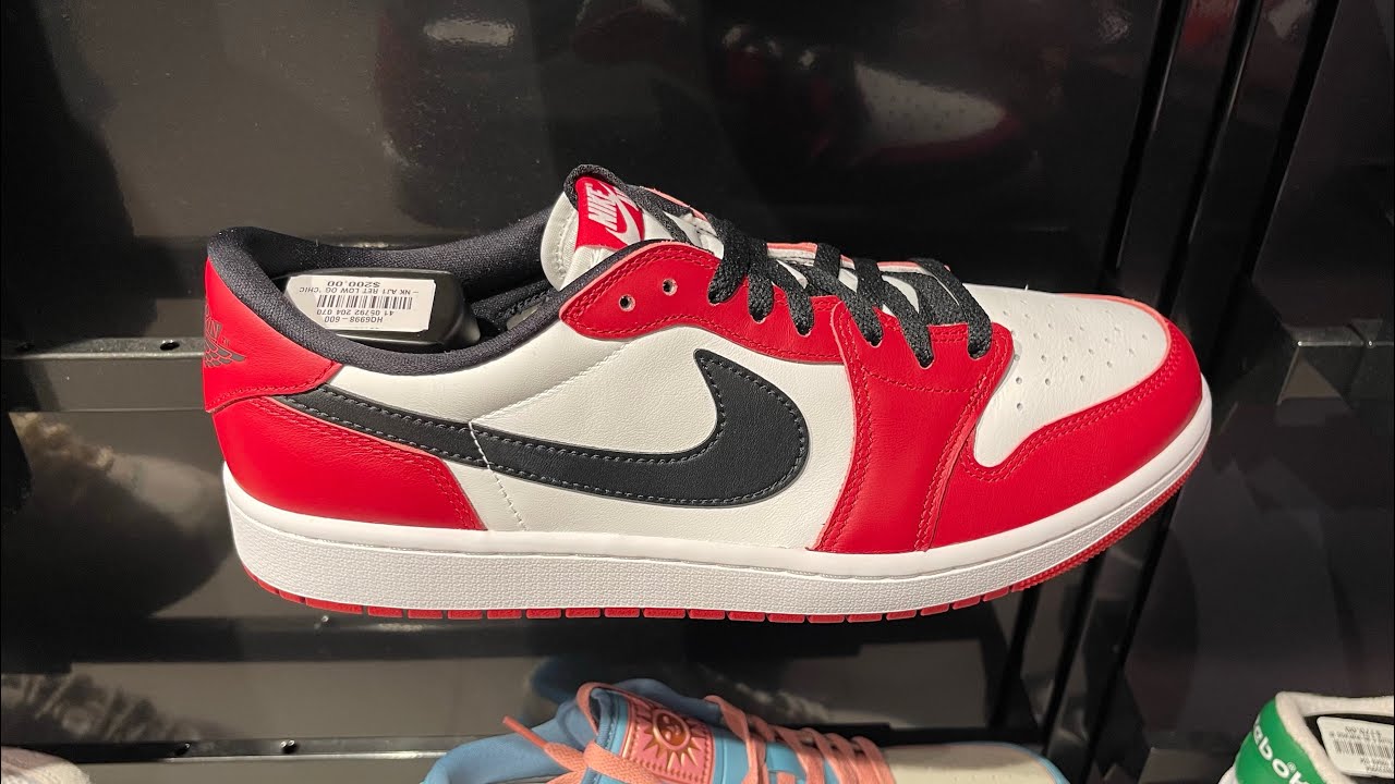 Air Jordan 1 Low OG “Chicago 2025” - Style Code: HQ6998-600 - YouTube