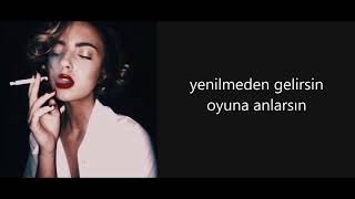 Duman - Sor Bana Pişman mıyım sözleri (lyrics) Resimi