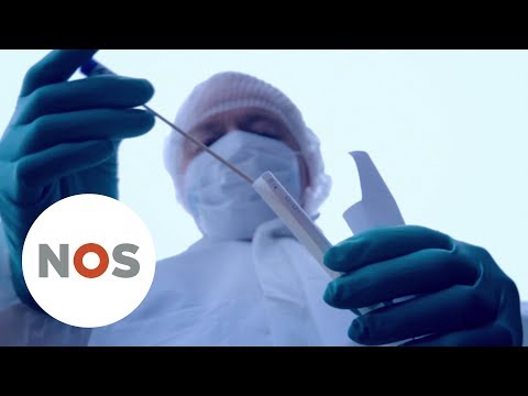 Video: Wie heeft forensisch DNA-onderzoek uitgevonden?