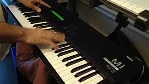 KORG M1EX DE PABLO CARBAJAL EN NY.