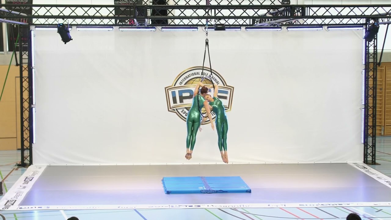 WPACS 2022 AERIAL HOOP SPORTS SENIOR DOUBLES   Kristýna Hanušová & Petra Lukešová
