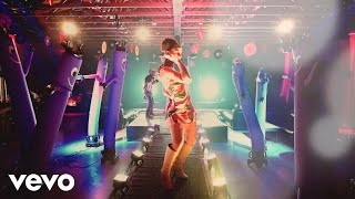 Download lagu Djeremy - Moves Like You Move