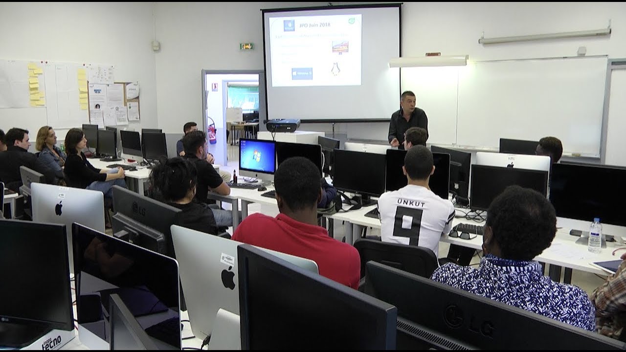 Montpellier L Afpa En Pointe Sur Les Metiers Du Numerique Youtube