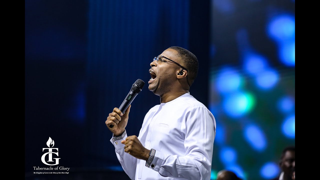 A Jésus Je M'abandonne | Ici Bas Bonheur Suprême | Louwanj |  Bishop Gregory Toussaint