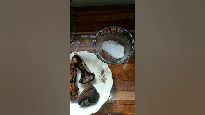 Ingredients for sent leave soup ( Black Soup)