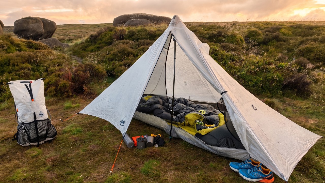 Peak District Hike & Camp: Edale Skyline with an Ultralight Backpacker