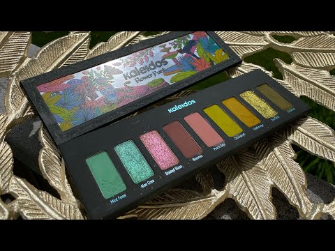 Kaleidos Makeup Flower