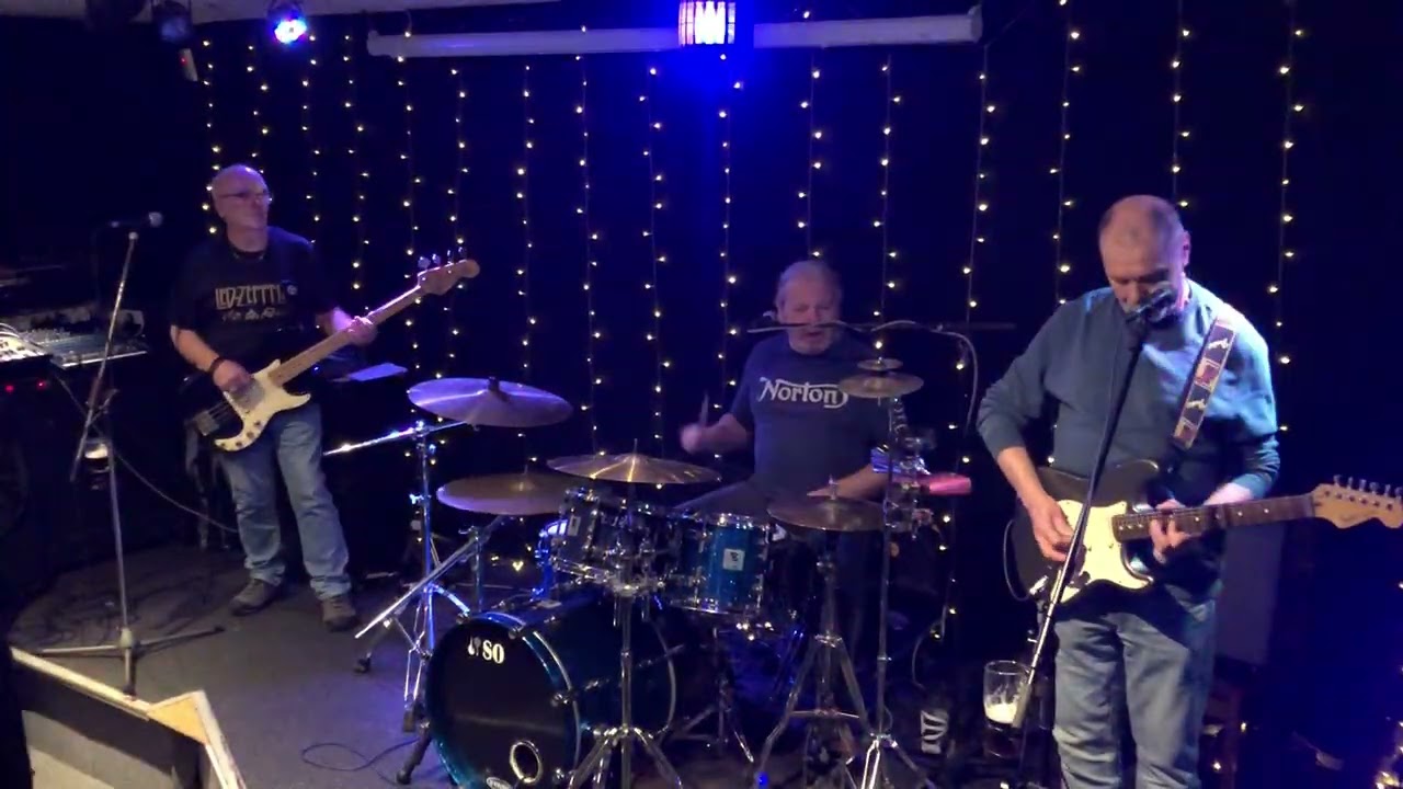 Red Rock at The Ashton Jubilee Club 23/1/26 ( Cocaine )