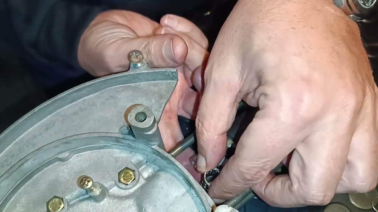 Piaggio bravo abbandonato nel bosco. Montaggio cilindro e pistone. Ciao, si, boxer e gilera cba.