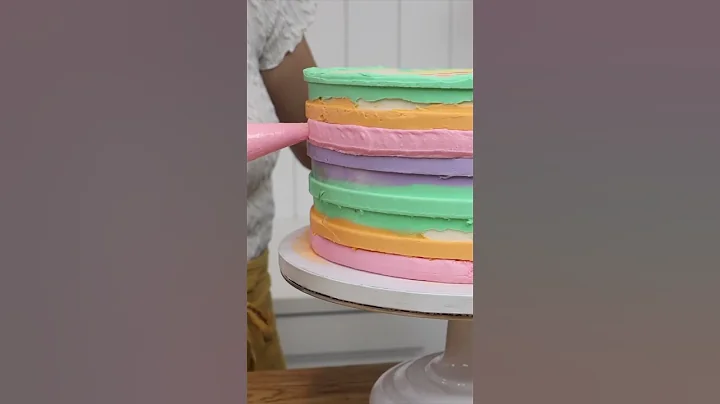 Cake Hack for Rainbow Striped Frosting #shorts