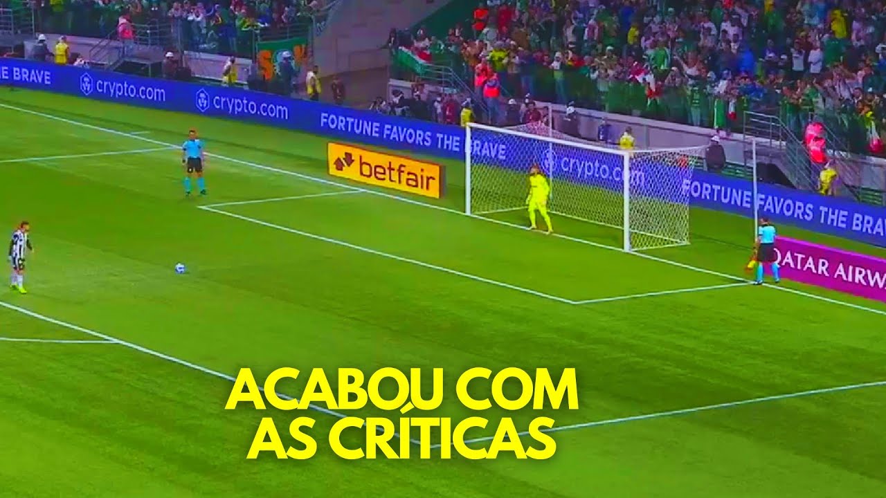 Weverton pega pênaltis, salva na linha e até beija bola após milagre na  Supercopa; veja os vídeos, palmeiras