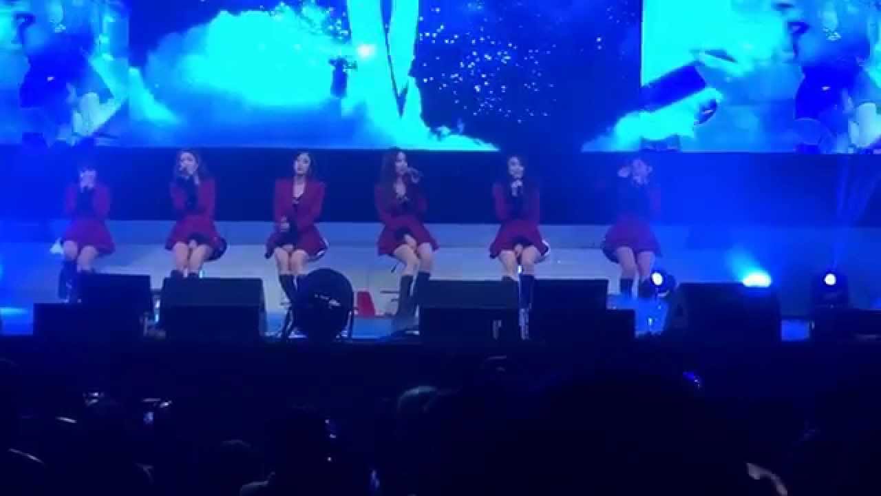 2014/12/25 TARA concert 7pm. Falling for you all...