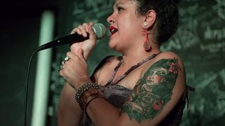 Video thumbnail of "Rebeca Lane - Mujer Lunar"