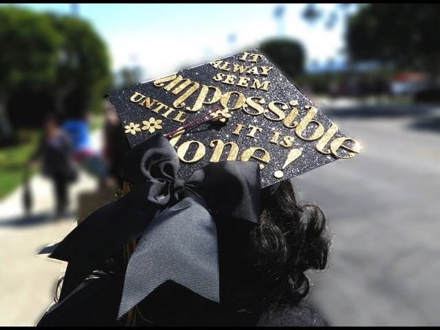 Decorating My Graduation Cap - YouTube