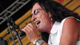 Ken Hensley - Circle of Hands (Live)