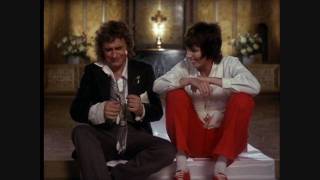 A video tribute i made to great movie "arthur". it stars dudley moore
as the drunken millionaire who is being forced marry woman he
dispises. decid...