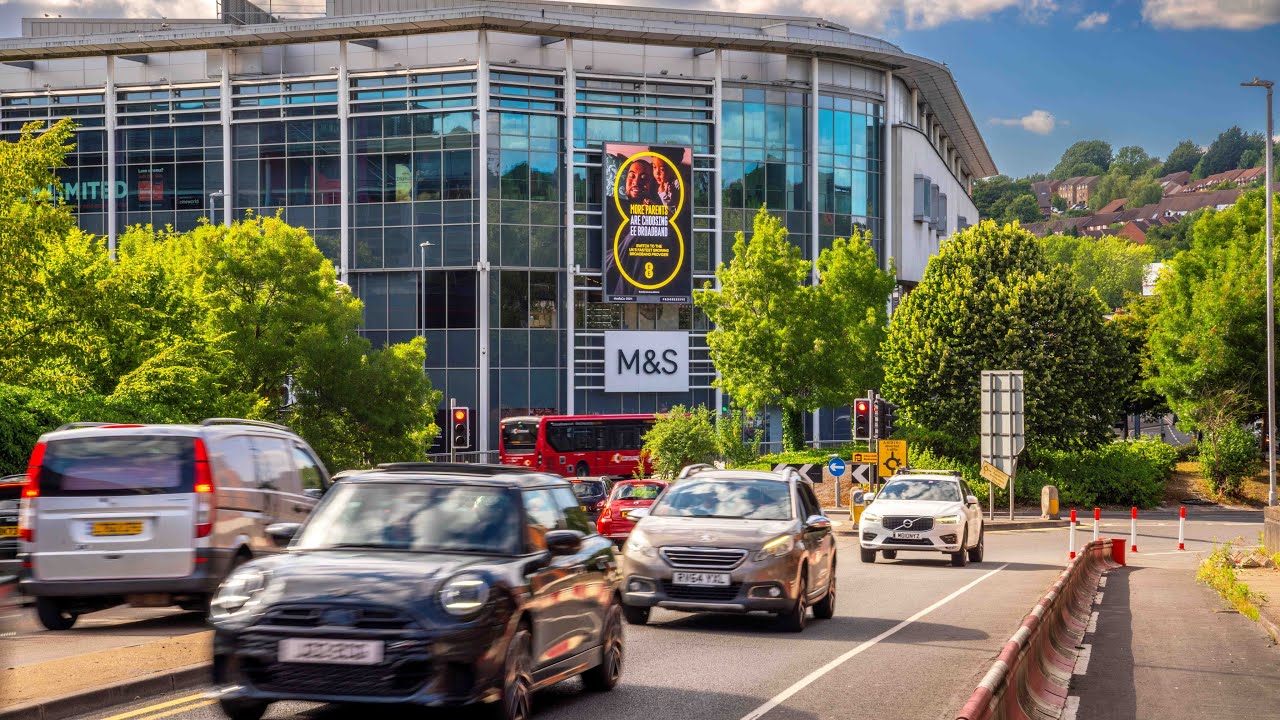 The High Wycombe Screen - Buckinghamshire - MediaCo OOH