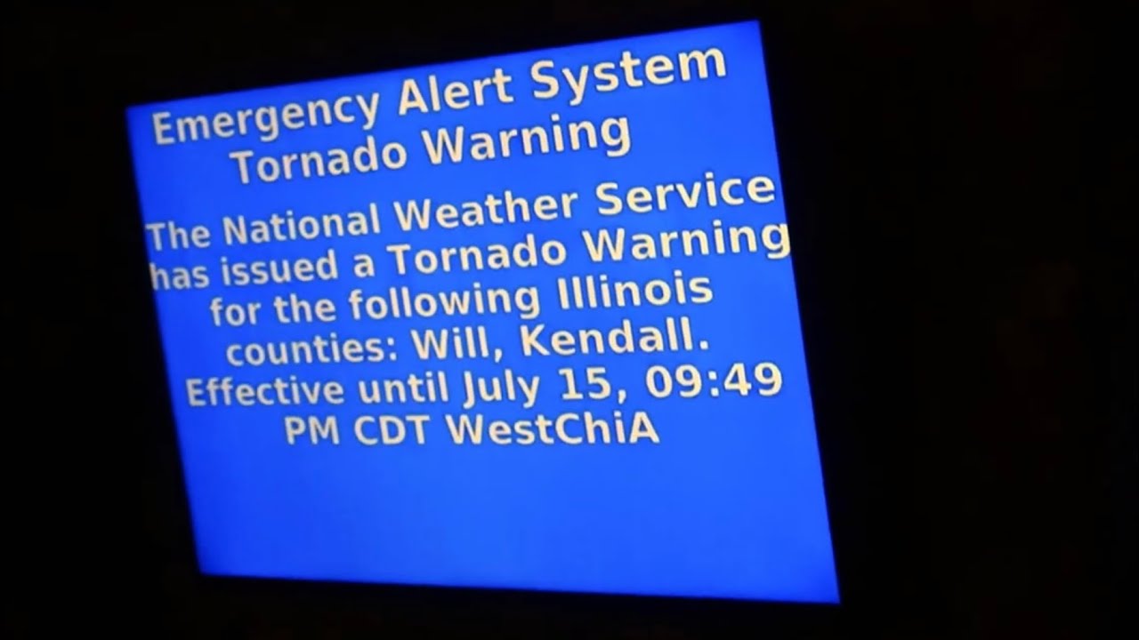 THE TORNADO WARNING - YouTube