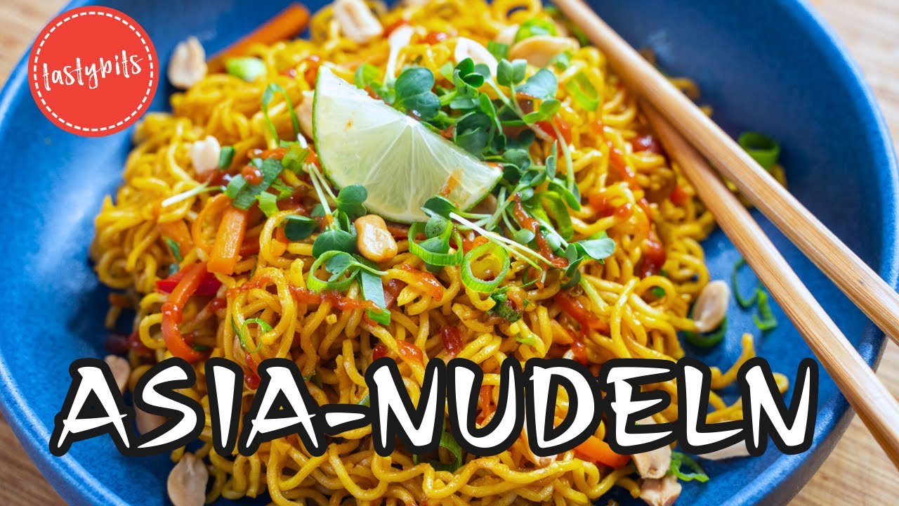 Gebratene Asia-Nudeln mit Gemüse | Schnelles & einfaches Rezept!