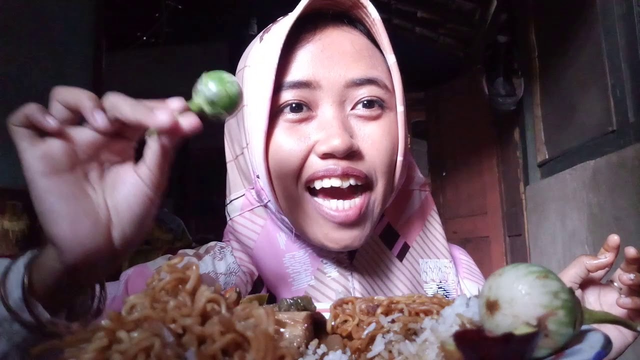 MUKBANG Sunda [ngawadang/makan siang]||asli orang sunda 