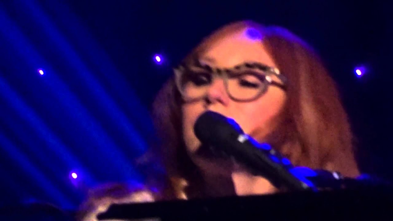 Tori Amos Nashville, TN August 18, 2014 Bliss YouTube