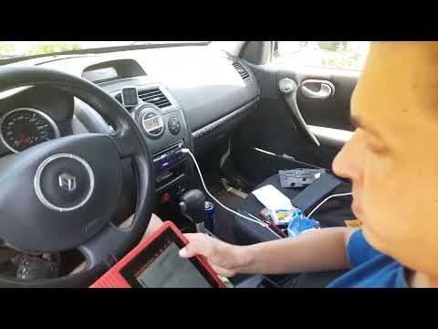 Renault Megane II. Куча разных проблем: троит, шум снизу при прогреве, заводится тяжело.