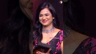 Veesum Kaatrukku Poovai Theriyatha Song Ramya Pandian Vijay Television Awards 2023