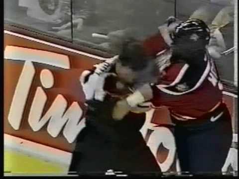 Throwing-Bombs: Andre Roy vs Peter Worrell 11/18/00