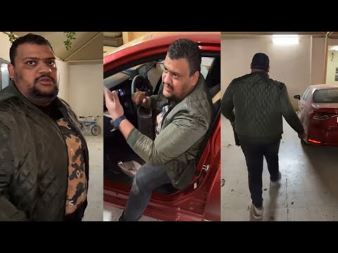 وليد باشا بعد السفر يشيك على الكورلا الحمراء