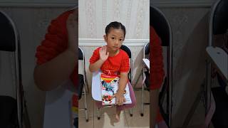 Queen Masuk Ruangan Les