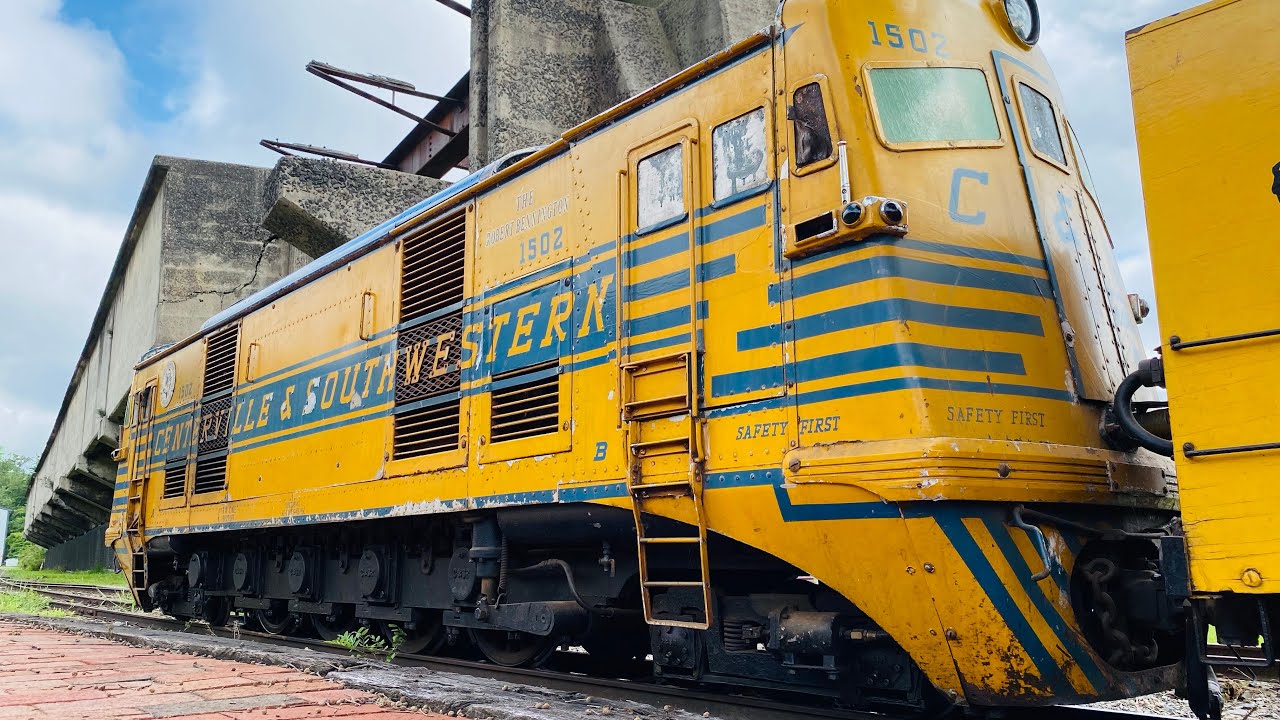 3:46 Minutes of Engine 1502 | Centerville & Southwestern Railroad ...