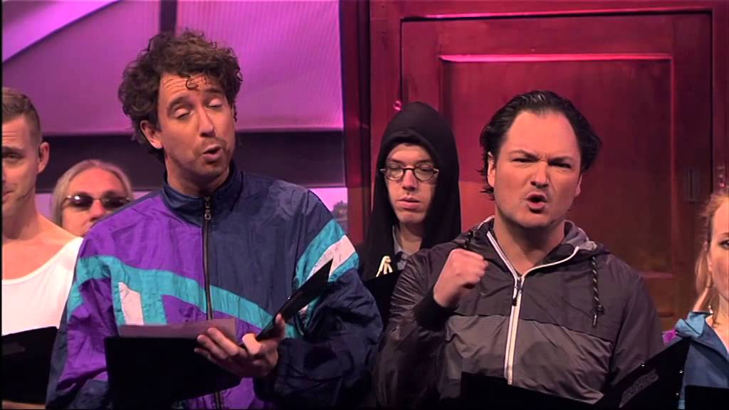 Daar moet een piemel in | De Kwis - YouTube