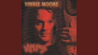 Miniatura de "Vinnie Moore - Emotion Overload"