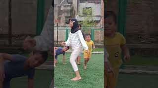 kesenangan anak2 main bola.#pecintabola#videobola#indonesiafootball