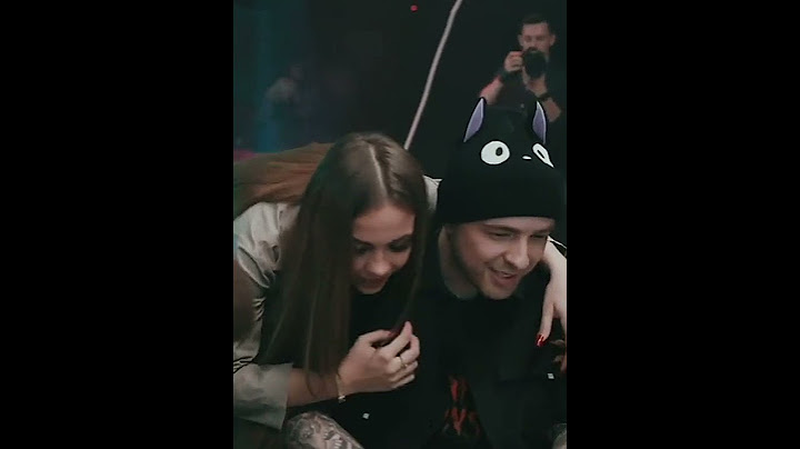 между губами и ухом😂 #валякарнавал #егоркрид