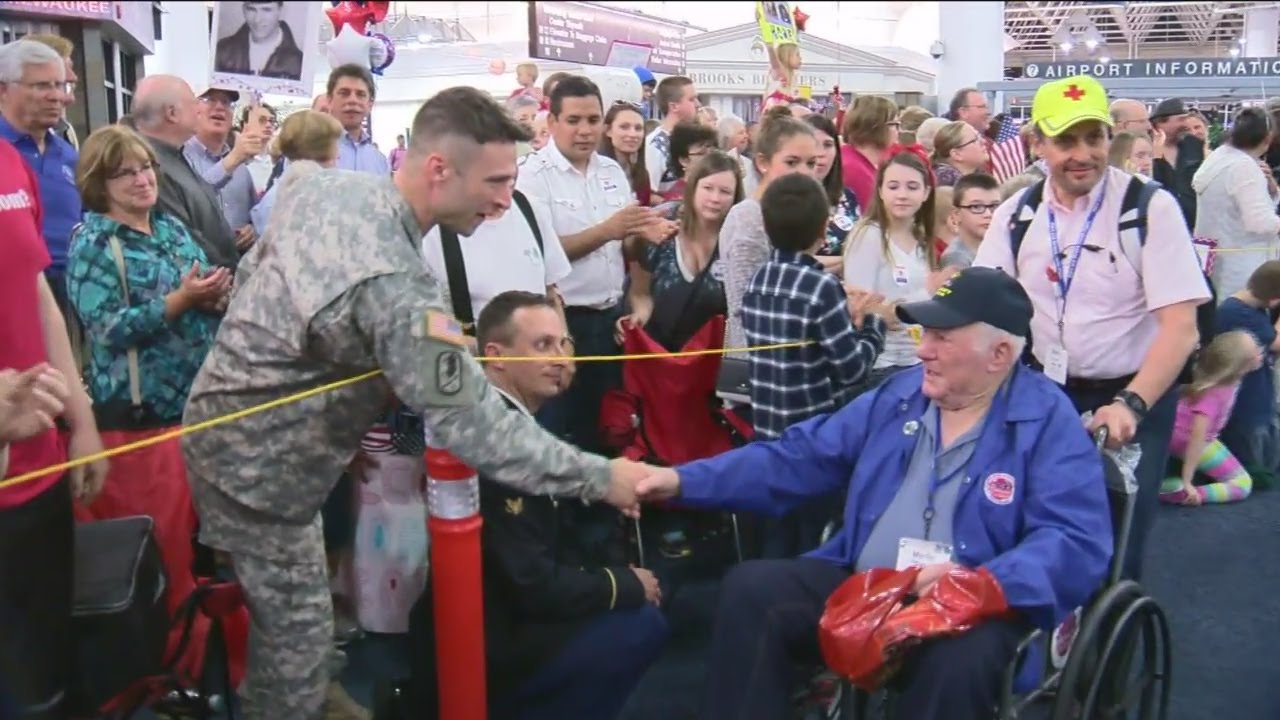 Veterans return to Milwaukee after Honor Flight YouTube