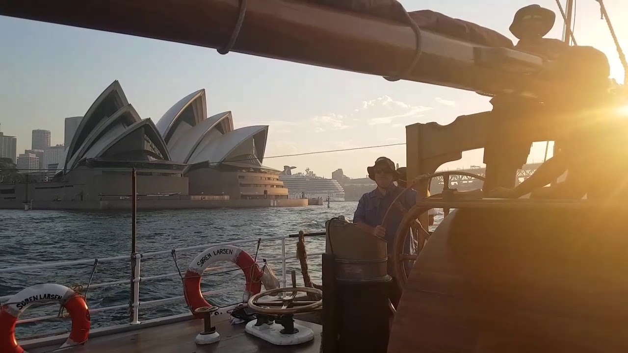 Sailing Soren Larsen