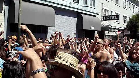 DJ Denise @ Tantra Stage (San Francisco Pride Para...